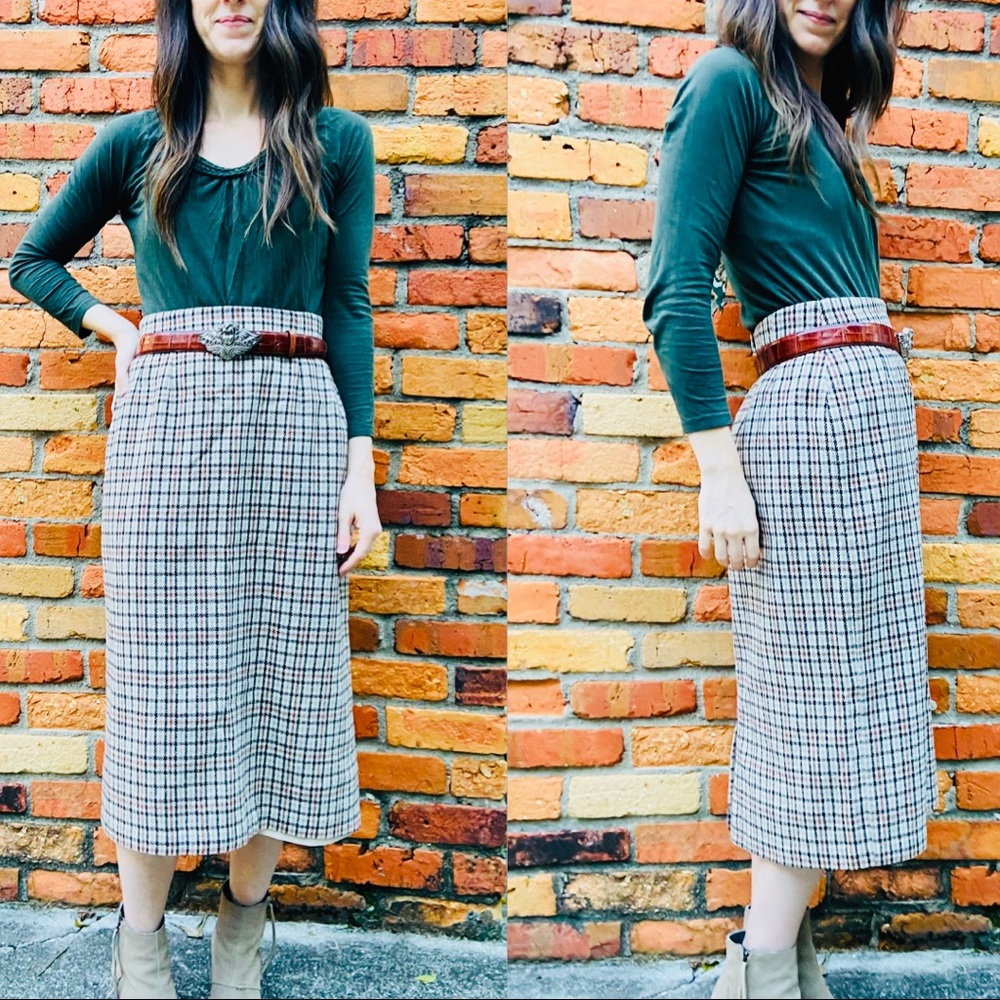(4 for $30 🌸)Vintage 90’s High Waisted Wool Skirt